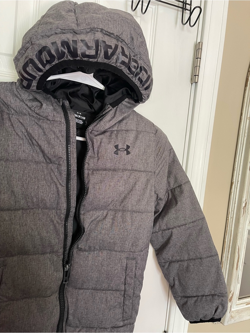 Under Armour Heather Gray Insulated Hooded Jacket - Picture 3 of 4
